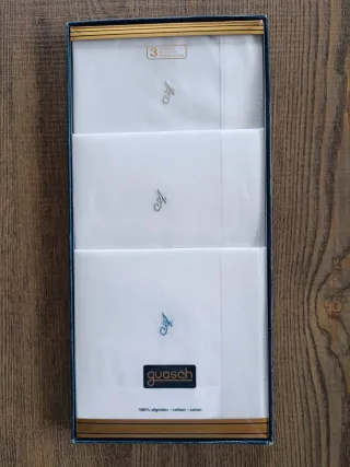 Estuche 3 Pañuelos guasch Bordados