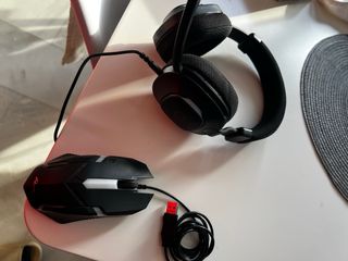 Auriculares Logitech PC y Ratón