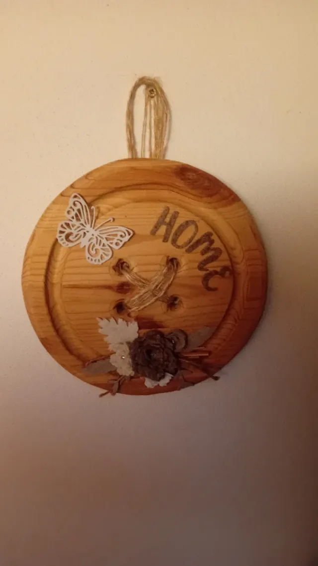 Decorazione casa in legno e juta