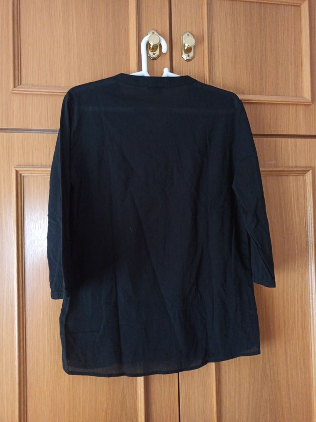 Blusa negra
