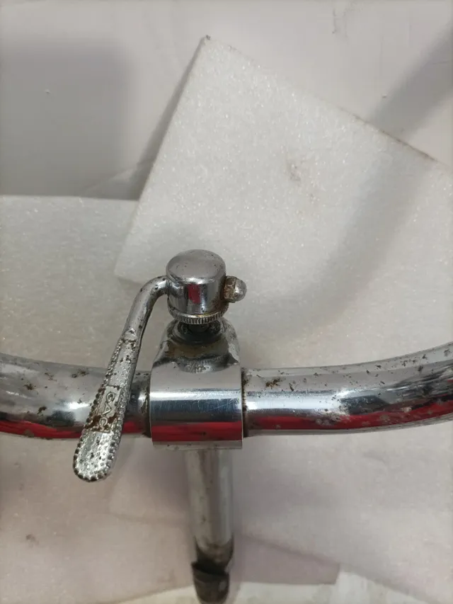 Manillar Bicicleta Cromado con Puños