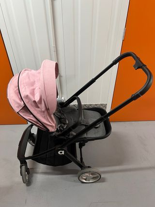 Capazo, silla coche y silla paseo bebé rosa