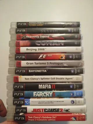 Confezione di videogiochi PS3 in buone condizioni