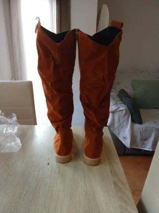 Botas altas marrones