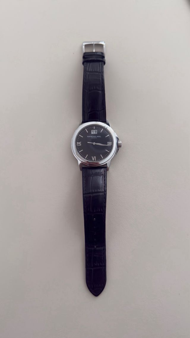 Reloj Raymond Weil Negro y Plateado