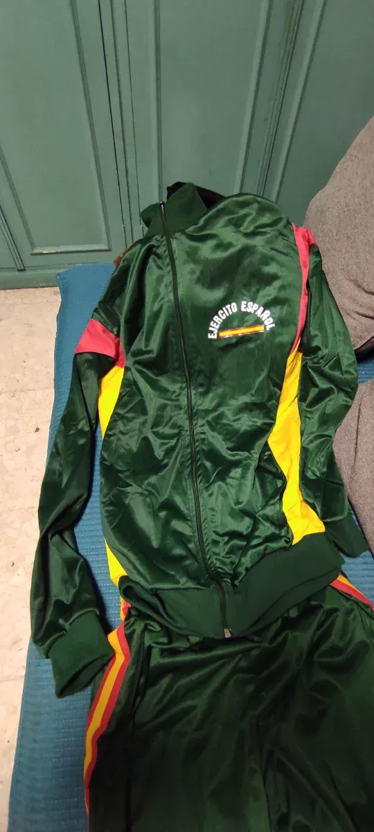 Conjunto Chándal Ejército Español  Talla M