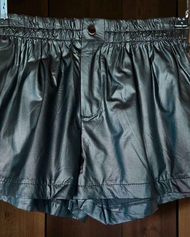 Shorts polipiel
