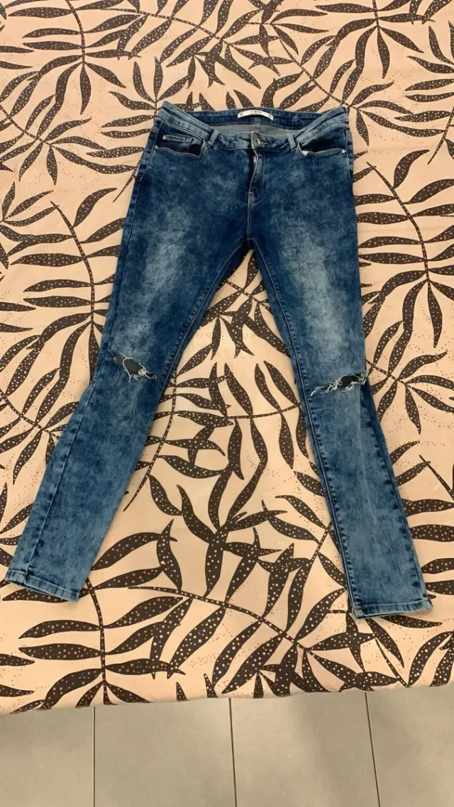 Pantalones vaqueros grises mujer