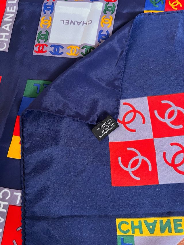 Sciarpa in seta vintage Chanel multicolore