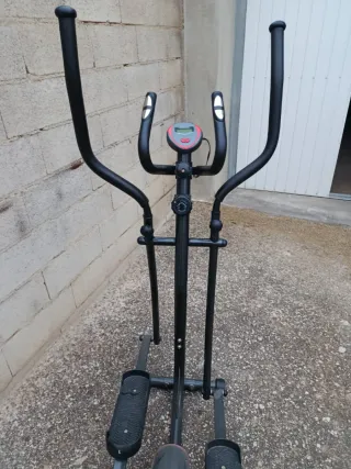 Bicicleta Elíptica Gimnasio