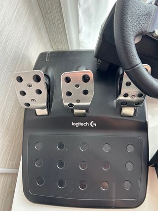 Logitech G920 Driving Force Volante y Pedales