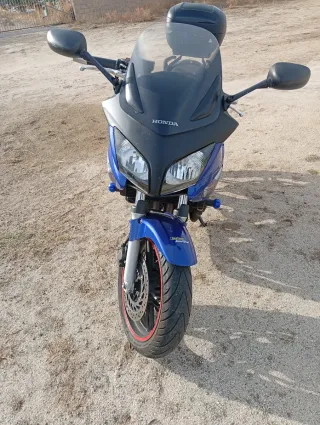 Honda CBF 600 Repsol Azul 33000 km reales