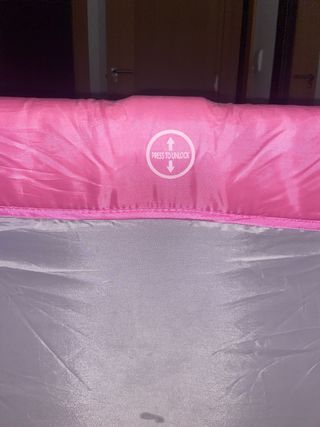 Mini cuna de viaje rosa + colchoneta
