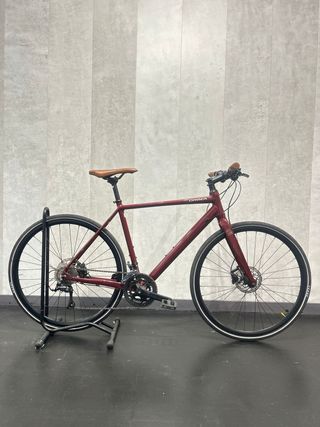 Bicicleta Orbea color burdeos