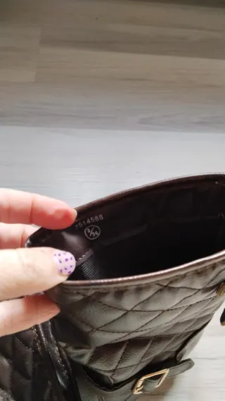 Botas marrones acolchadas con hebillas