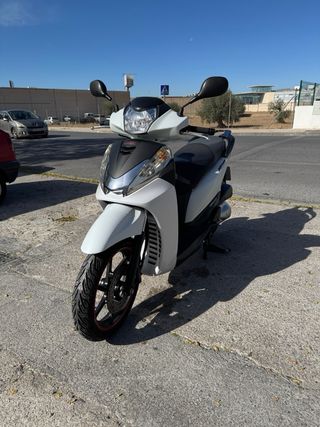 Honda SH300i