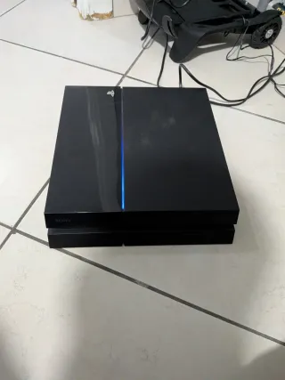 Sony PS4 CUH-1116A da testare mi manca il joypad