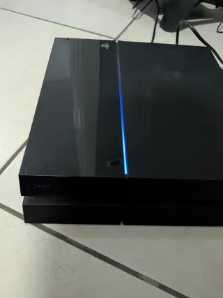 Sony PS4 CUH-1116A da testare mi manca il joypad