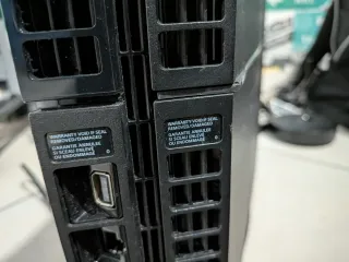 Sony PS4 CUH-1116A da testare mi manca il joypad