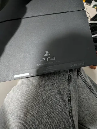 Sony PS4 CUH-1116A da testare mi manca il joypad