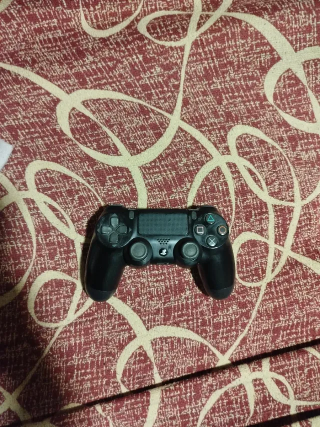 PS4 Slim 1TB Negra