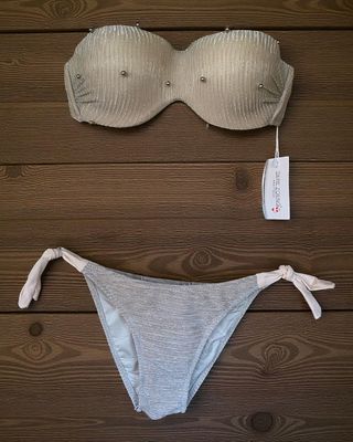 Bikini en color beige