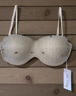 Bikini en color beige