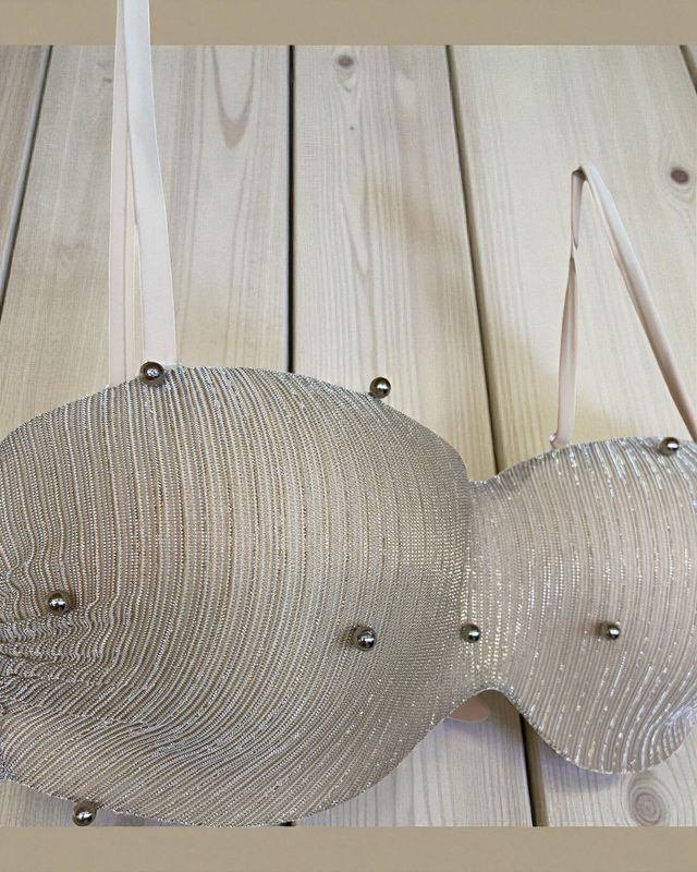 Bikini en color beige