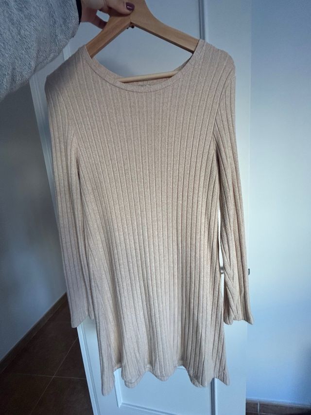 Vestido beige de canalé