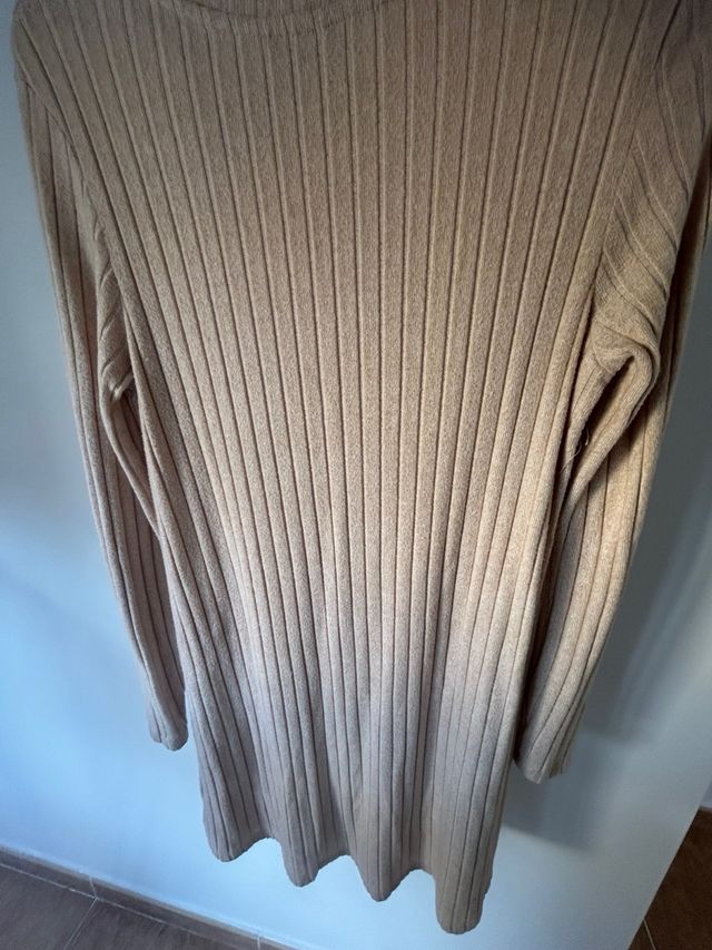 Vestido beige de canalé