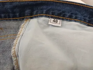 Pantalón vaquero azul nuevo