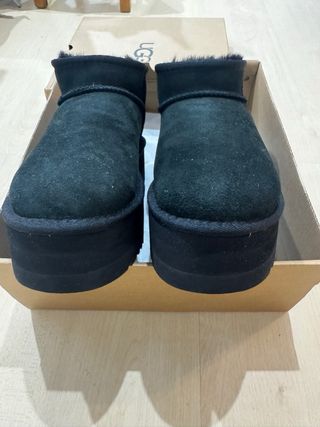 Botas UGG negras plataforma