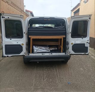 Mueble camper y colchón Ford Tourneo Connect