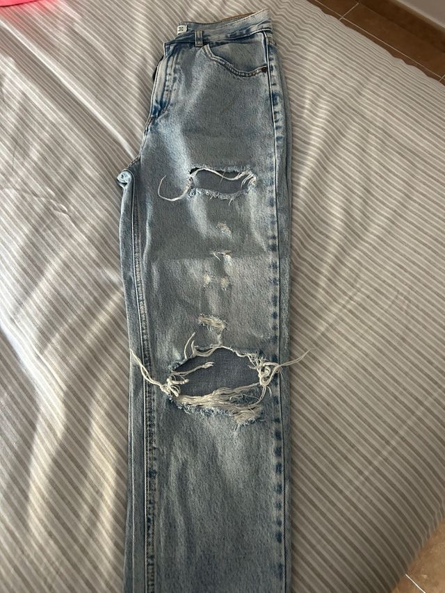 Tejano Pull&Bear con rotos