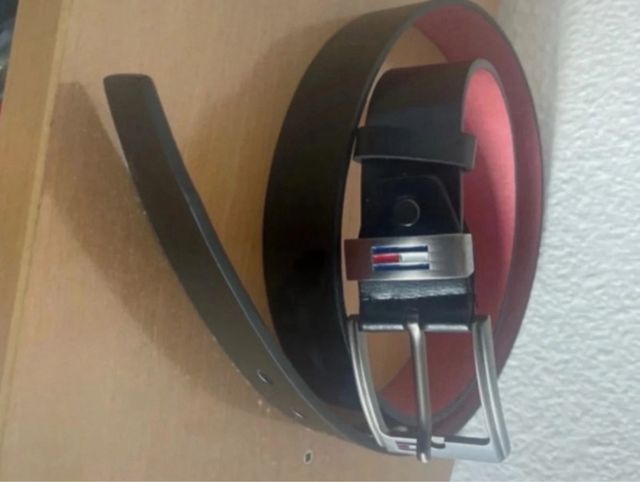 Cinturon de hombre color negro hebilla plateada