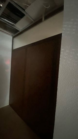 Mamparas de pared para separar despachos