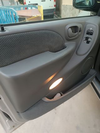 65000!!Chrysler Voyager