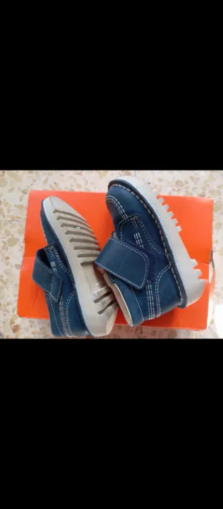 Zapatos niño azul y beige