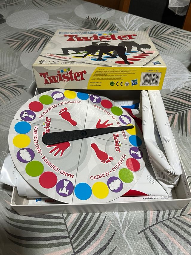 Juego Twister Hasbro