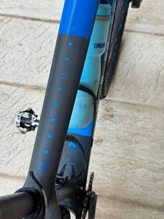 Bici MTB de carbono; Cube Reaction C62, talla L.