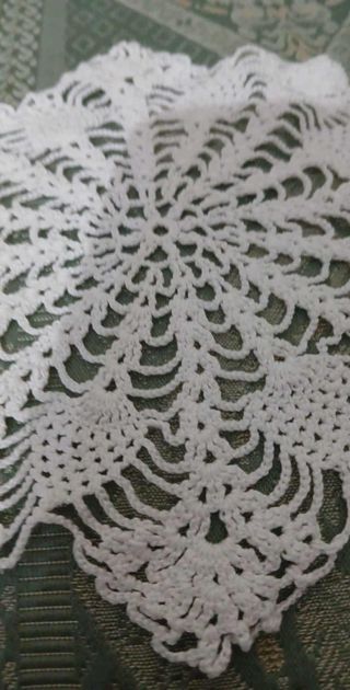 Vassoio in metallo con centrino