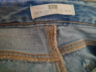 Pantalón vaquero roto azul