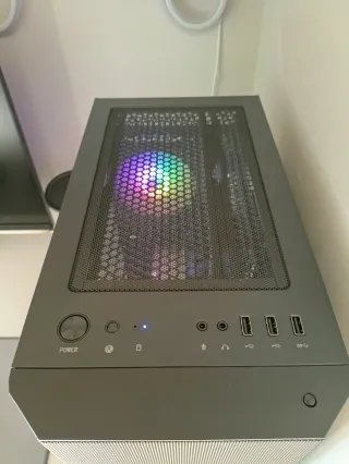 PC Gaming AMD Ryzen 5 | RX 9060 XT 16GB | NUEVO