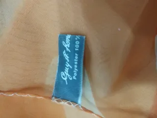 Pañuelo de cuello floral naranja y rosa