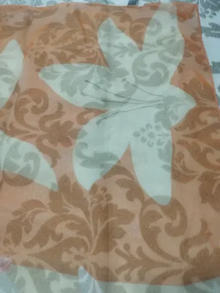 Pañuelo de cuello floral naranja y rosa