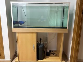 Acuario con mueble y filtro Medidas: 1mx40x52