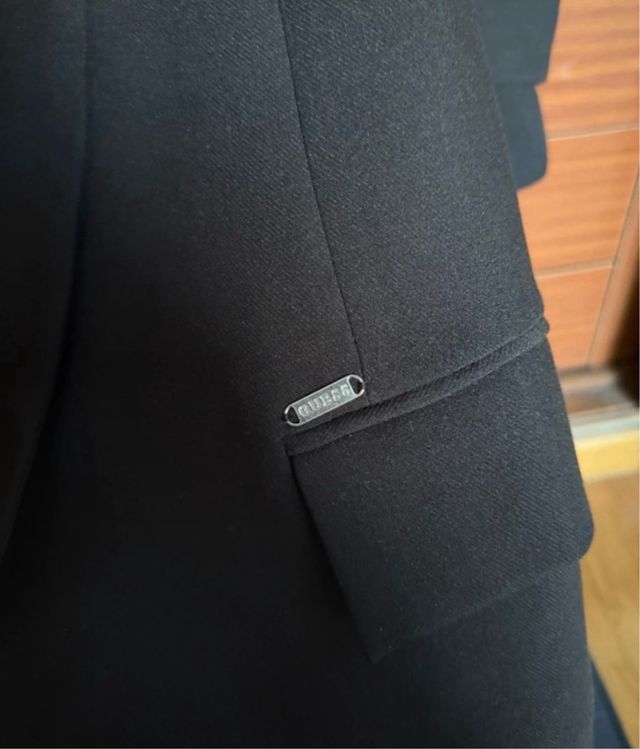 Americana Guess Negra con manga 3/4