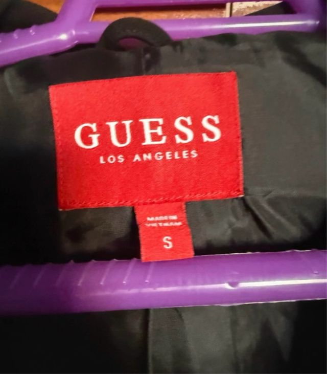 Americana Guess Negra con manga 3/4