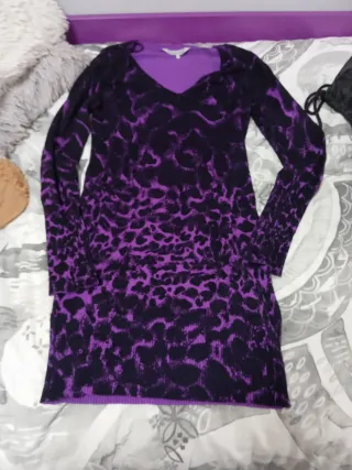 Falda negra efecto piel