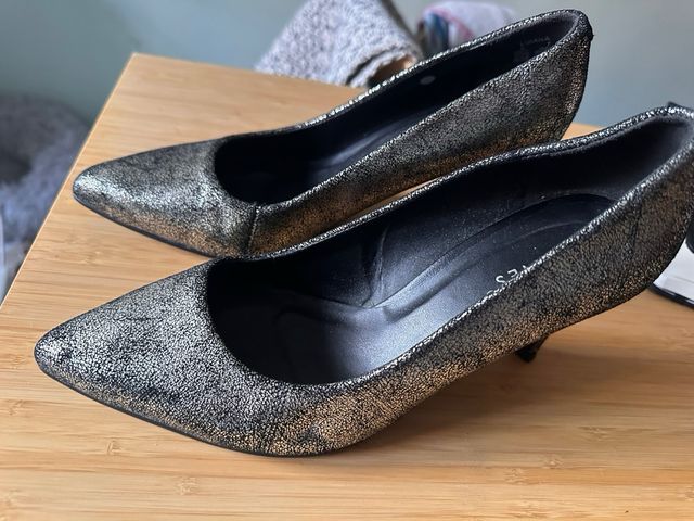 Zapatos de tacón Westies plateados